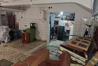 Spațiu industrial, în Titan - 8