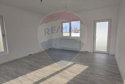 Casă cu 3 camere cu Teren 273 Mp în Crevedia - 7