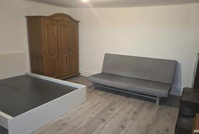 Inchiriez camere la curte chiajna - 4