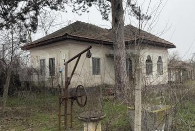 Casă cu 3 camere cu Teren 2714 Mp în Central - 7