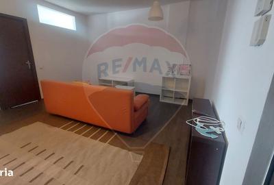 Apartament cu 2 camere, mobilat în Central