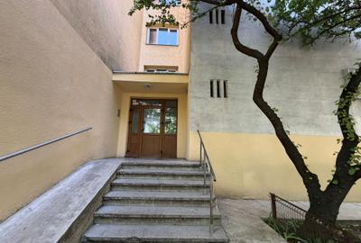 Apartament cu 3 camere decomandat în Obor - 18