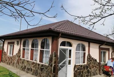 Casă cu 5 camere în Tecuci - 9