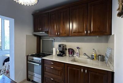 Apartament cu 3 camere decomandat în Decebal - 2