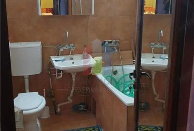 Casă cu 4 camere cu Teren 1800 Mp în Chiscani - 2