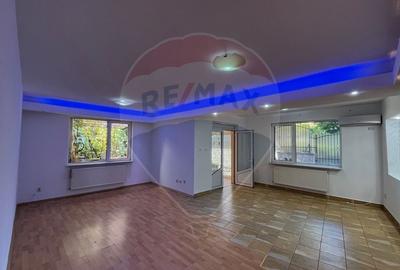 Inchiriere casa - vila cu 6 camere,  zona Cosbuc Inchiriere casa - vila cu 6 camere,  zona Cosbuc - 9