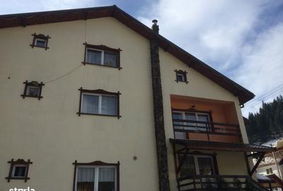 Casă cu Teren 1186 Mp în Moieciu - 9