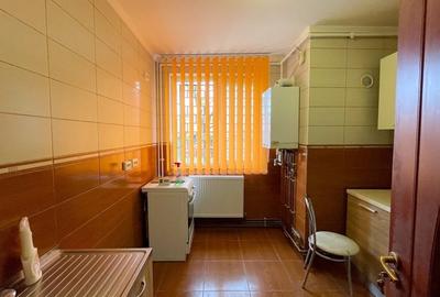 Apartament cu 3 camere semidecomandat, mobilat în Grivița - 3