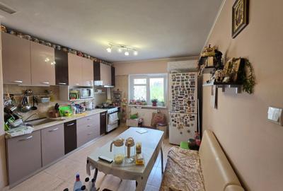 Apartament cu 3 camere decomandat, mobilat în Vitan Mall - 3