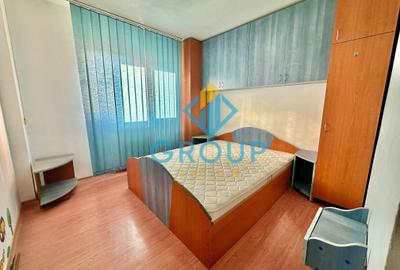 Apartament cu 3 camere decomandat în 9 Mai - 5