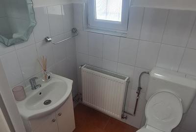 Spațiu comercial, de 29 mp, în Nord - 18