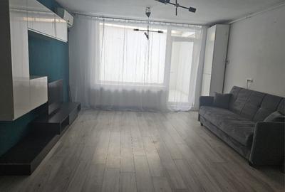 Proprietar, vând apartament cu 2 camere + curte  engleza, zona Mall Vitan - 3