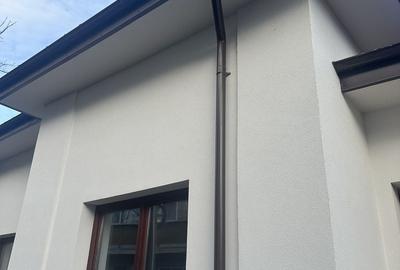 Casă cu 3 camere în Central - 1