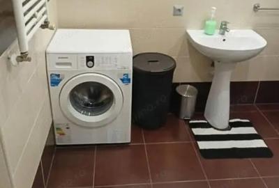 De vanzare apartament cu 2 camere in zona Circumvalatiunii - 1