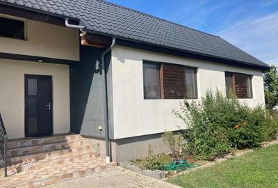 Casă cu 6 camere în Sântuhalm - 3