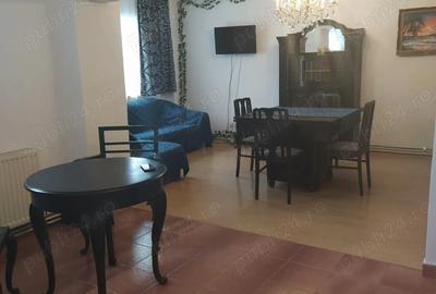 Apartament cu 3 camere semidecomandat în Central - 9