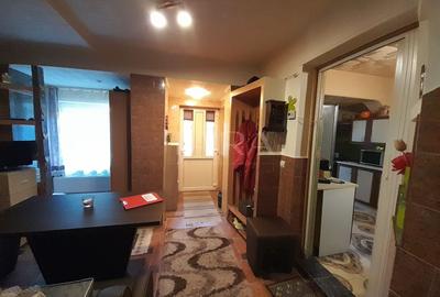 Apartament cu 3 camere decomandat, mobilat în Central - 2
