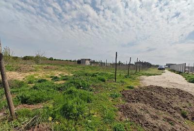 Teren de 580 mp, în Săftica - 5
