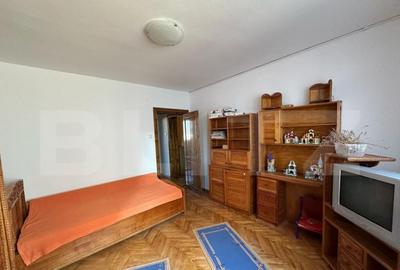 Apartament cu 3 camere decomandat în Kogălniceanu