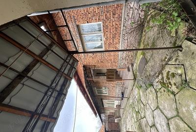 Casa din caramida si teren generos - zona linistita Casa din caramida si teren generos - zona linistita - 4