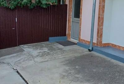 Casă cu 4 camere în Cudalbi