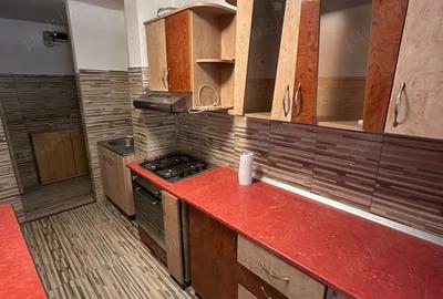 Inchiriez apartament 4 camere Oradea-Rogerius