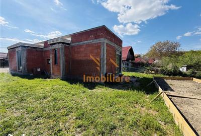 Casă cu 2 camere cu Teren 570 Mp în Sânmartin - 15