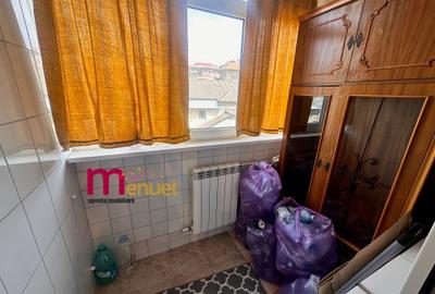 Garsoniera confort 1 , zona Piata Noua,etaj 3 - 5