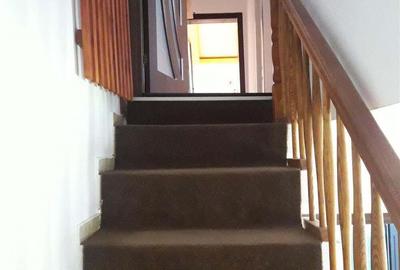 Vand sau inchiriez o casa - 2