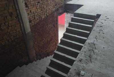 Inchiriez/vand spatiu comercial 800 mp open space Bl. Tomis Central - 5