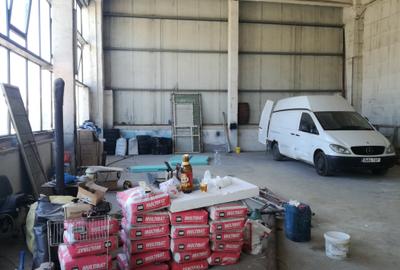 Spațiu industrial, în Titan - 7