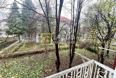 Apartament 2 CD, zona Aviatorilor, etaj 1, Bacau - 1