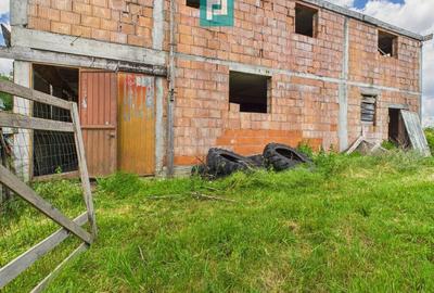 Casă mare, la rosu cu teren generos în Șimand - 3