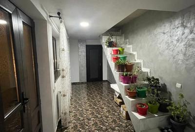 Casă cu 5 camere cu Teren 670 Mp în Săpoca - 9