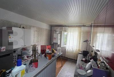 Apartament cu 3 camere decomandat în Lăpuș Argeș - 2