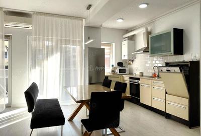 Apartament cu 3 camere decomandat în Ultracentral