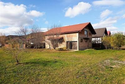 Proprietate in dezvoltare: casa la rosu cu 3 dormitoare, garaj si bransamente ut - 1