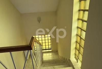 Casă cu 7 camere cu Teren 465 Mp în Bradu - 11