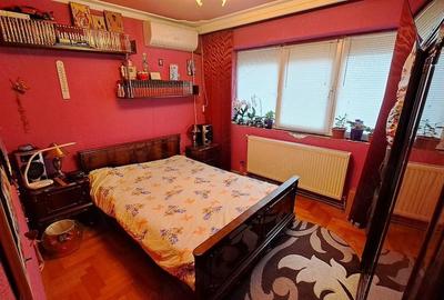 Apartament cu 4 camere decomandat în Central - 2