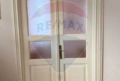 Casă cu 4 camere cu Teren 435 Mp în Central - 8