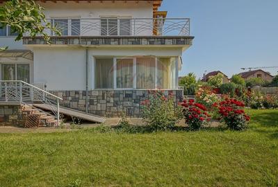 Vila impunatoare, rezidenta cu pretentii, Tractorul, Brasov - 49