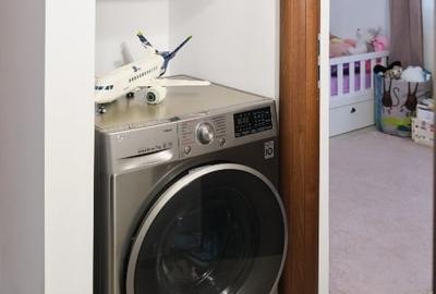 Apartament cu 4 camere decomandat, mobilat în 1 Mai - 10