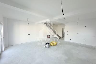 Duplex cu 5 camere cu Canalizare în Dumbrăvița - 3