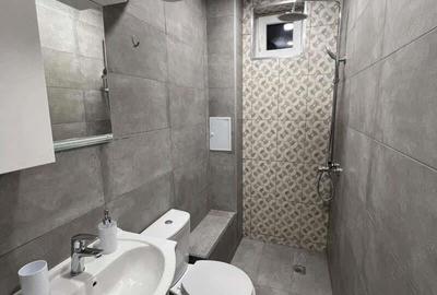 Apartament cu 2 camere semidecomandat în Metalurgiei