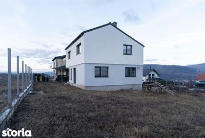 Casă cu 4 camere cu Teren 500 Mp în Chinteni - 1