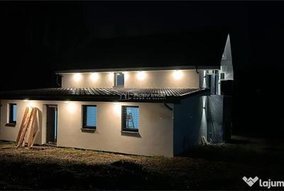 Casă cu 6 camere cu Teren 1400 Mp în Central - 1