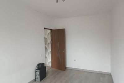 Apartament doua camere , Zona George Enescu ,Suceava - 3