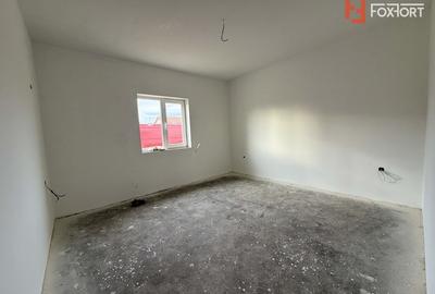 Duplex cu 3 camere cu Canalizare în Beregsău Mare - 5