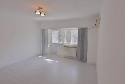 REA1023850 Apartament 2 camere cu 3 balcoane pe Bulevardul Decebal - 3