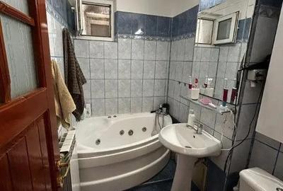 Apartament cu 3 camere decomandat în Micro 13 - 7